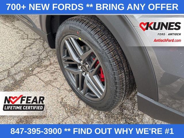 Photo of 2025 Carbonized Gray Metallic Ford Explorer