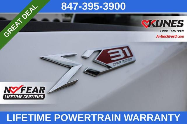 Photo of 2023 Summit White GMC Sierra 1500