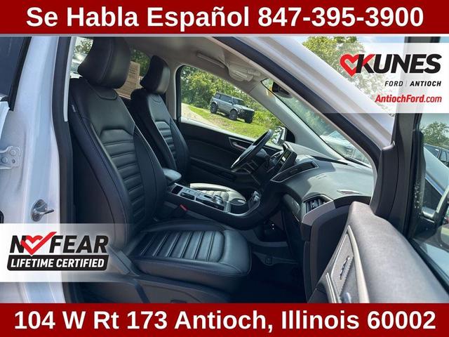 Photo of 2024 Oxford White Ford Edge