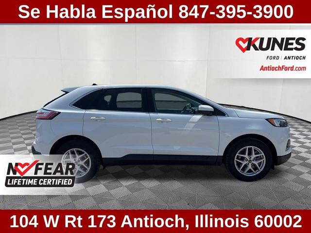 Photo of 2024 Oxford White Ford Edge