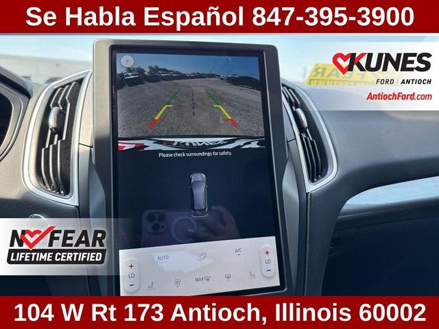 Photo of 2024 Oxford White Ford Edge