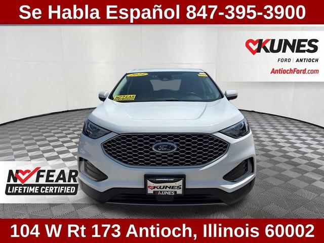 Photo of 2024 Oxford White Ford Edge