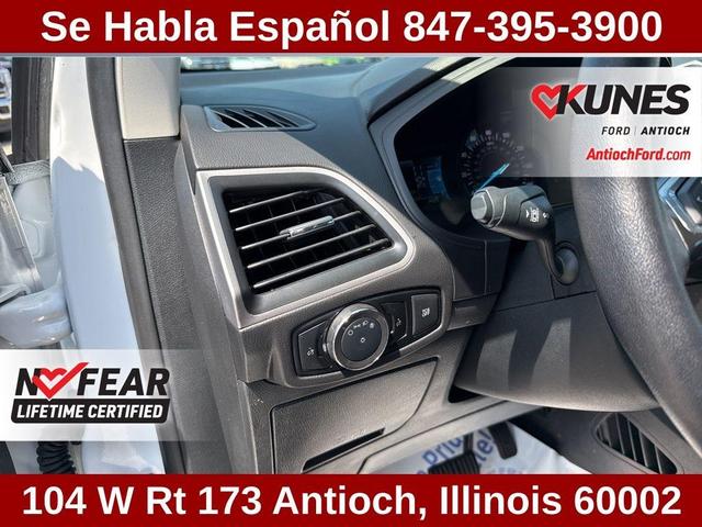 Photo of 2024 Oxford White Ford Edge