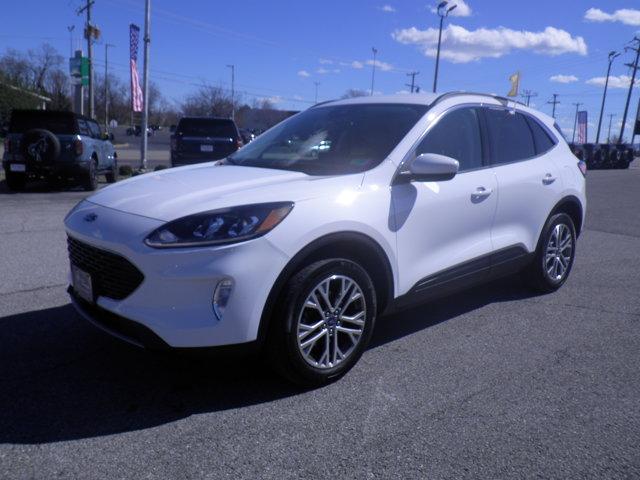 Photo of 2022 OXFORD WHITE Ford Escape