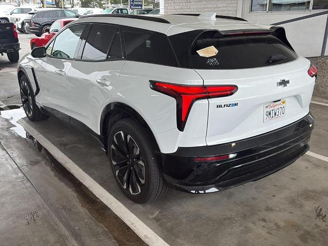 Photo of 2024 Summit White Chevrolet Blazer EV