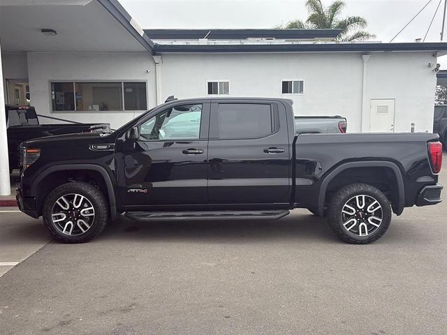 Photo of 2023 Onyx Black GMC Sierra 1500