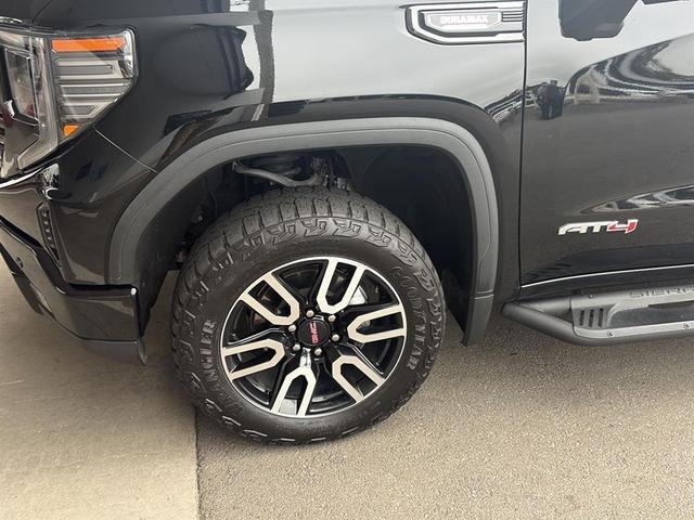 Photo of 2023 Onyx Black GMC Sierra 1500
