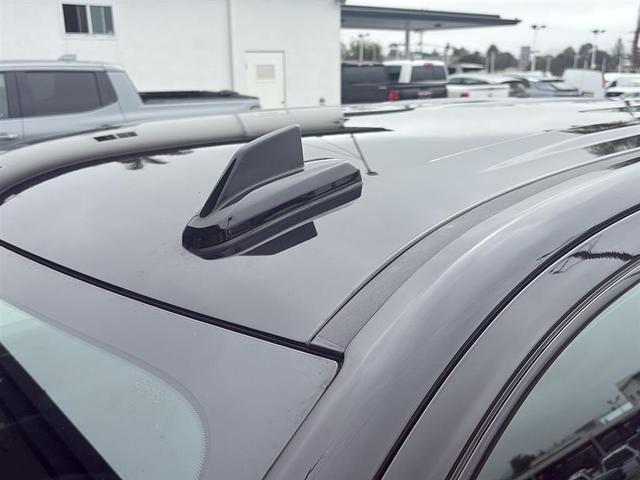 Photo of 2023 Onyx Black GMC Sierra 1500