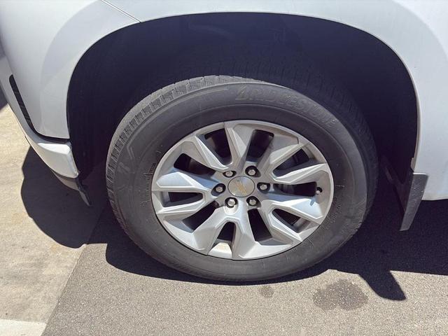 Photo of 2022 Summit White Chevrolet Silverado 1500 Limited