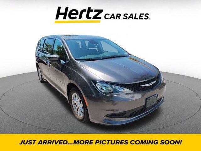 2023 Chrysler Voyager