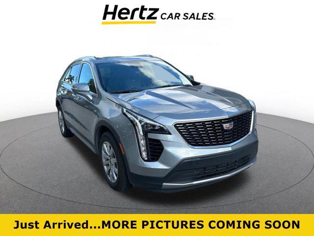 Photo of 2023 Argent Silver Metallic Cadillac XT4