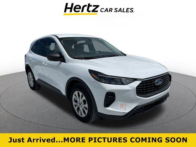 Photo of 2024 Oxford White Ford Escape