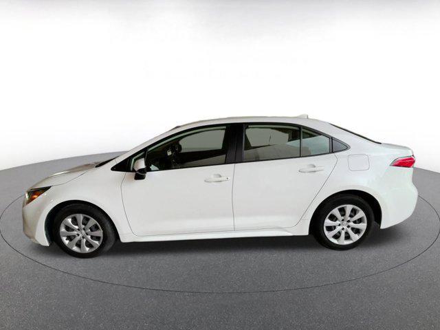 Photo of 2023 Ice Cap Toyota Corolla