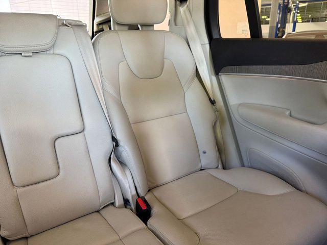 Photo of 2023 Denim Blue Metallic Volvo XC90