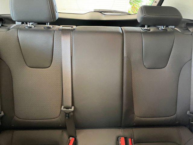 Photo of 2025 Summit White Buick Encore GX