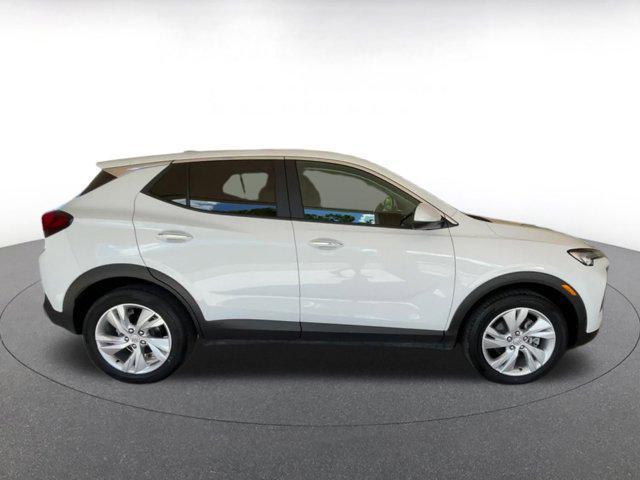Photo of 2025 Summit White Buick Encore GX
