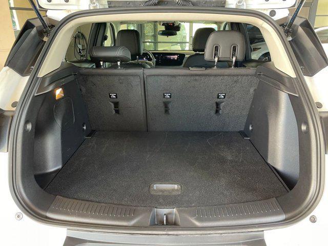Photo of 2025 Summit White Buick Encore GX