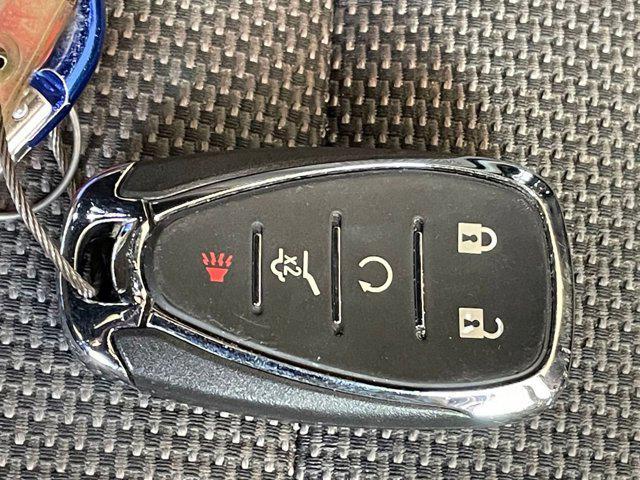 Photo of 2023 Silver Sage Metallic Chevrolet Traverse