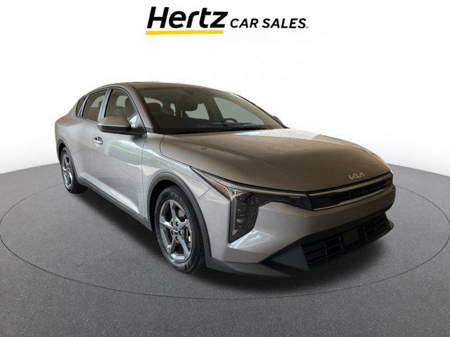 Photo of 2025 Steel Gray Kia K4