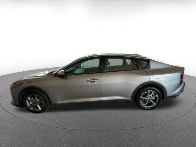 Photo of 2025 Steel Gray Kia K4