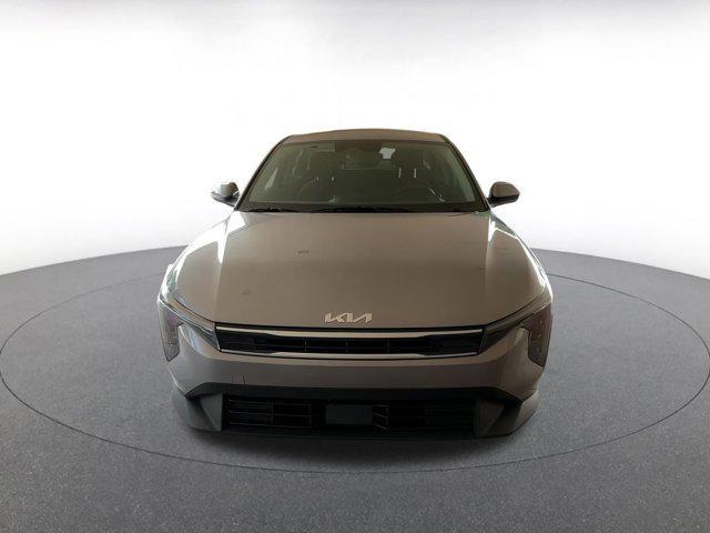 Photo of 2025 Steel Gray Kia K4