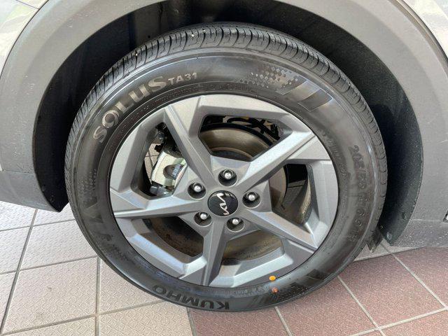 Photo of 2025 Steel Gray Kia K4