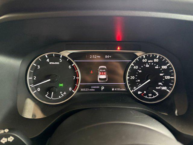 Photo of 2023 Super Black Nissan Rogue