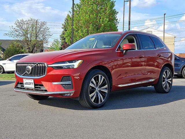 Photo of 2022 Fusion Red Volvo XC60