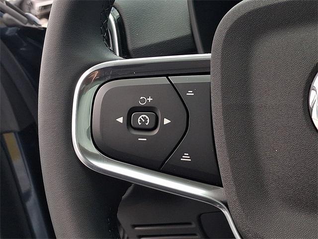 Photo of 2026 Denim Blue Volvo XC40