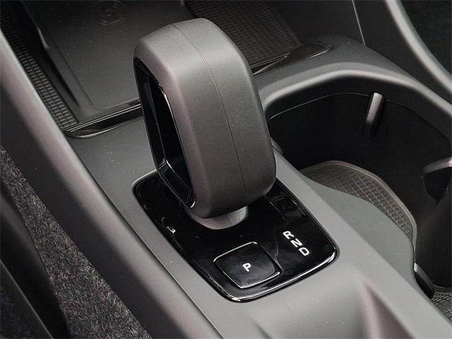 Photo of 2026 Denim Blue Volvo XC40