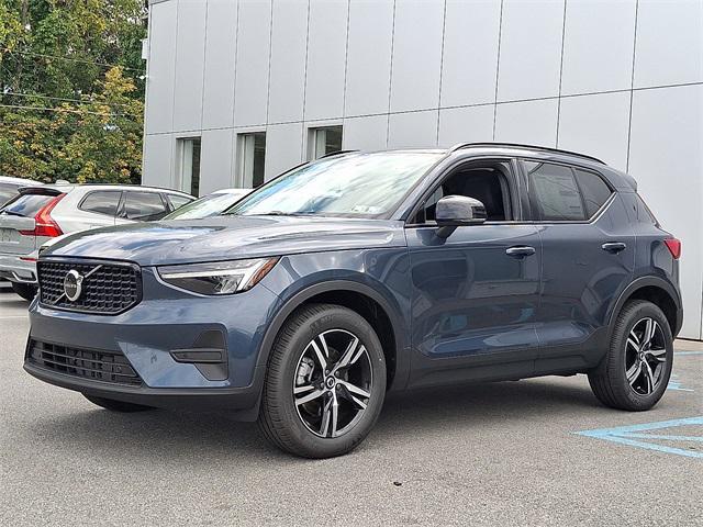 Photo of 2026 Denim Blue Volvo XC40