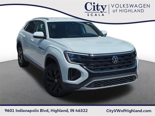 Photo of 2025 Pure White Volkswagen Atlas Cross Sport
