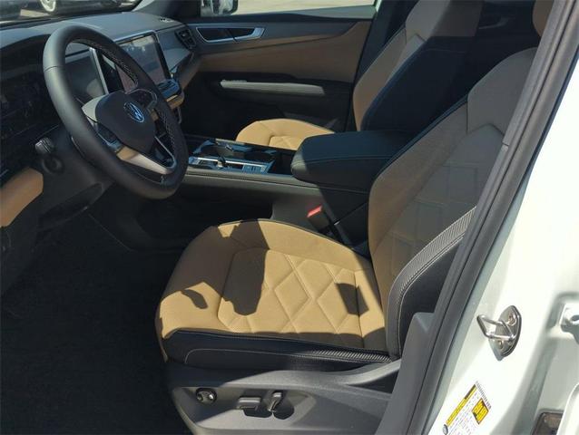 Photo of 2025 Pure White Volkswagen Atlas Cross Sport
