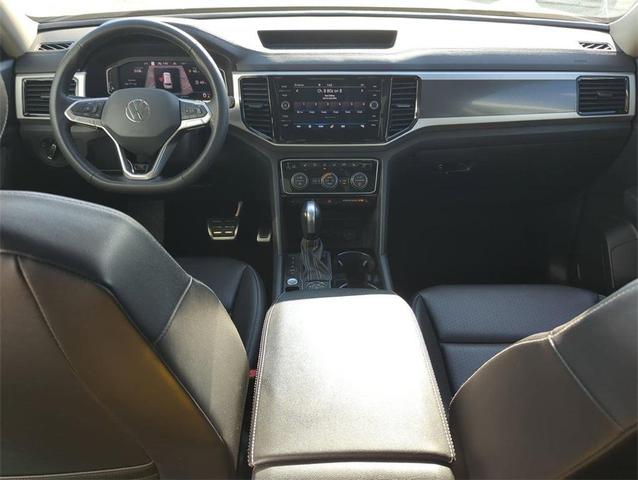 Photo of 2023 Platinum Gray Metallic Volkswagen Atlas