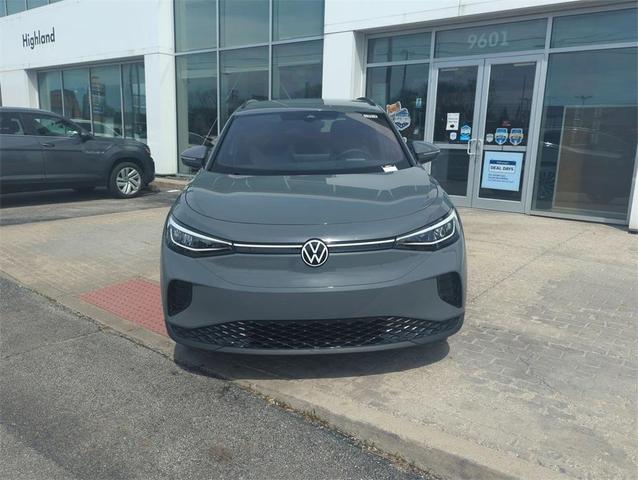 Photo of 2025 Pure Gray Volkswagen ID.4