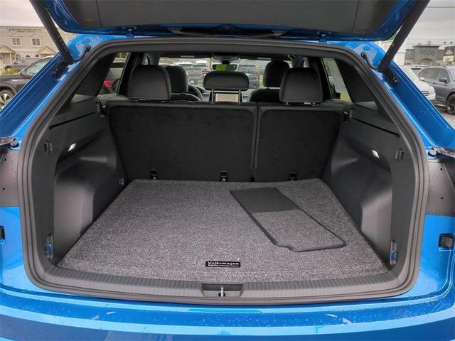Photo of 2025 Kingfisher Blue Metallic Volkswagen Atlas Cross Sport