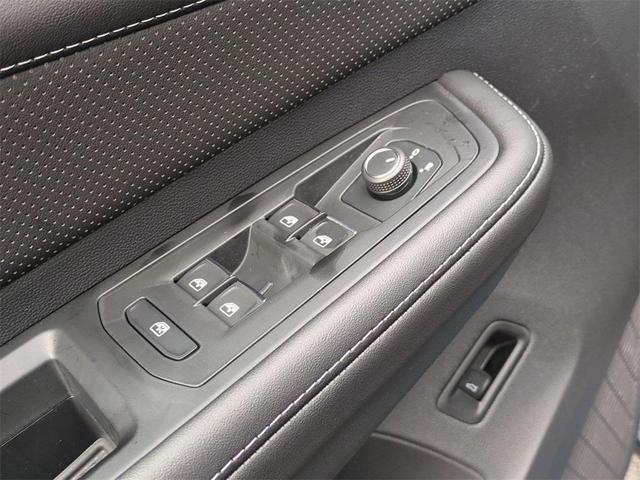 Photo of 2025 Kingfisher Blue Metallic Volkswagen Atlas Cross Sport