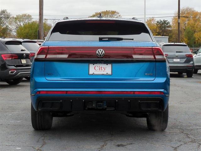 Photo of 2025 Kingfisher Blue Metallic Volkswagen Atlas Cross Sport