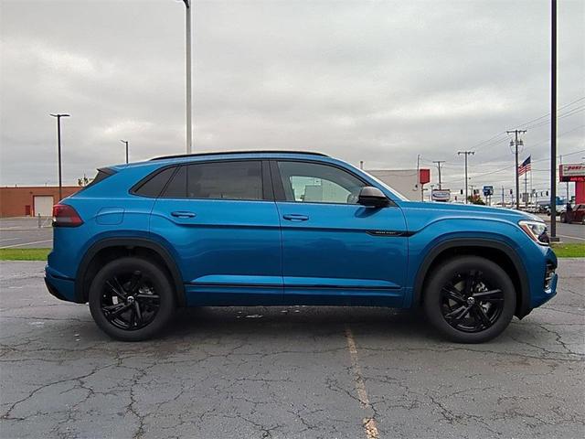 Photo of 2025 Kingfisher Blue Metallic Volkswagen Atlas Cross Sport