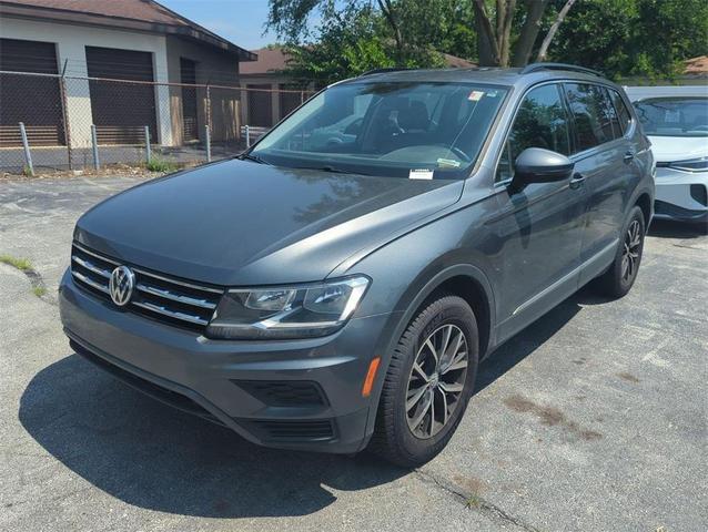Photo of 2021 Platinum Gray Metallic Volkswagen Tiguan