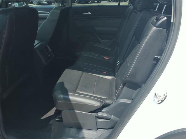 Photo of 2023 Pure White Volkswagen Atlas