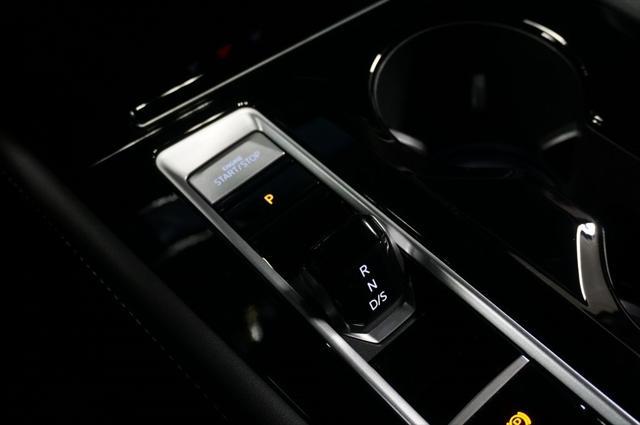 Photo of 2025 Silver Mist Volkswagen Atlas Cross Sport