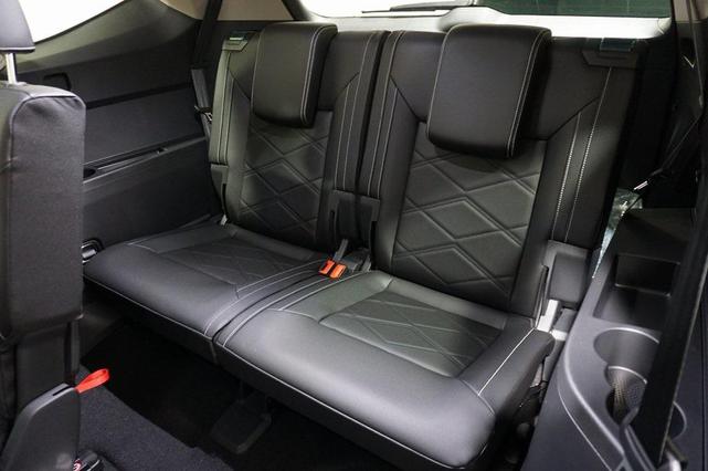 Photo of 2025 Mountain Lake Blue Metallic Volkswagen Atlas