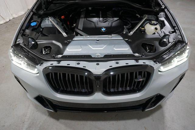Photo of 2022 Brooklyn Gray Metallic BMW X4