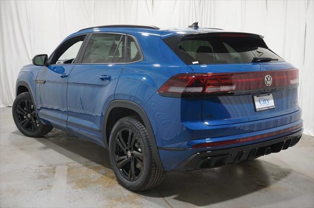 Photo of 2025 Mountain Lake Blue Metallic Volkswagen Atlas Cross Sport