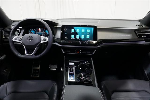 Photo of 2025 Mountain Lake Blue Metallic Volkswagen Atlas Cross Sport