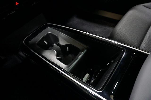 Photo of 2025 Gray Volkswagen ID.4