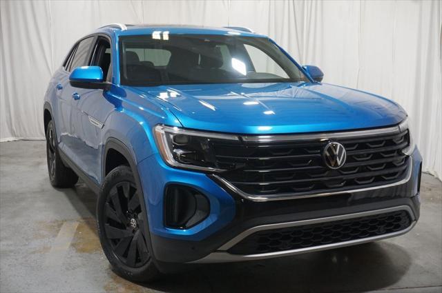 Photo of 2024 Kingfisher Blue Metallic Volkswagen Atlas Cross Sport
