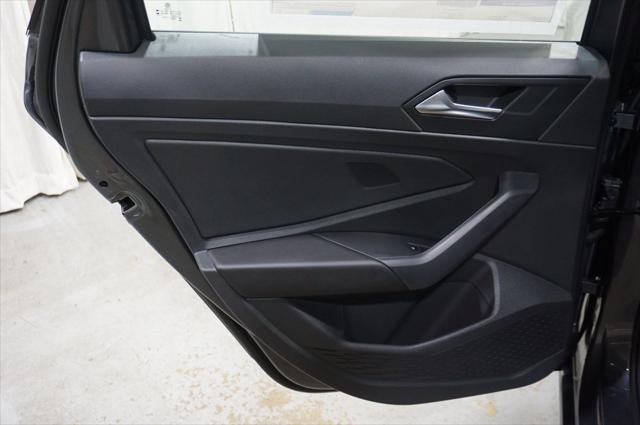 Photo of 2025 Platinum Gray Volkswagen Jetta