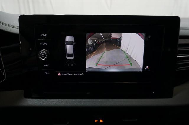 Photo of 2025 Platinum Gray Volkswagen Jetta